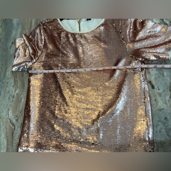 NWT Women’s TOPSHOP Rose gold reversible sequin short sleeve top- Size 6 - Picture 9 of 11